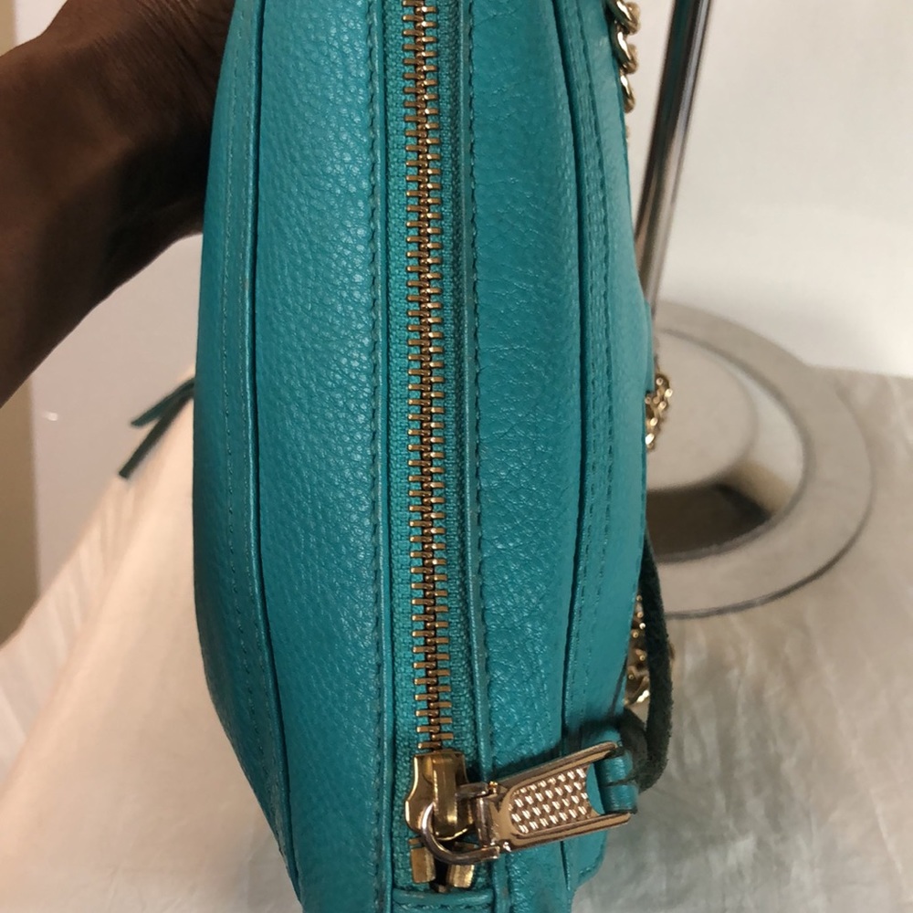 REBECCA MINKOFF coral green Crossbody. Heavy gold chain with studs. - Picture 8 of 15
